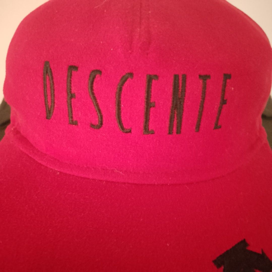 Vintage Descente "Alpine Team Canada" Ski Hat (Category: Caps & Hats) located in Calumpit. Submitted by BCHThriftShop (Listing ID 1441098125, Image 2). Description: Note: Pls! Refer to the dimensions for proper fit🔥 📌Size : S/M 📌Issue : N/A 📌Color rate : 9.5/10 📌Condition: Excellent 📍Due to the brightness, the photo may differ from the actual one💡 🙏Pls! message us if you need further informationℹ️ 🙏Please! keep in mind that this item is 