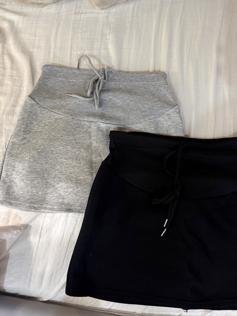 viral Maternity skort (Category: Skirts) located in Manila. Submitted by declutterwithg (Listing ID 1440954643, Image 3). Description: Get both for 350 like new used a few times during my pregnancy Gray- size M Black- size L both stretchy :) .