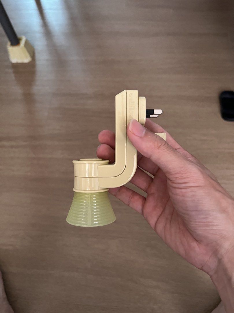 wall flower  plug diffuser469080407047546880
