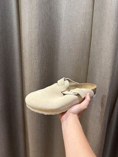 (Category: ) located in . Submitted by sg_snkrs (Listing ID 1440997888, Image 1). Description: .