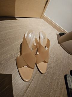 （分類：）位於 。 由 fleur_de_lis_1111 提交（商品編號 1441143161，圖片 1）。簡介： 。