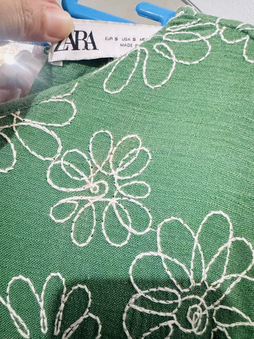 Zara embroidered dress (Category: Dresses) located in Taguig. Submitted by lordfriedrich (Listing ID 1441138834, Image 3). Description: In good condition Shipping to be shouldered by the buyer.
