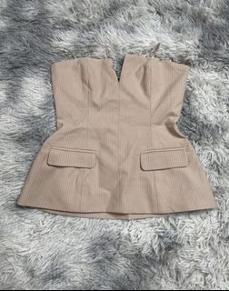 (Category: ) located in . Submitted by rikascloset1220 (Listing ID 1441009301, Image 1). Description: .