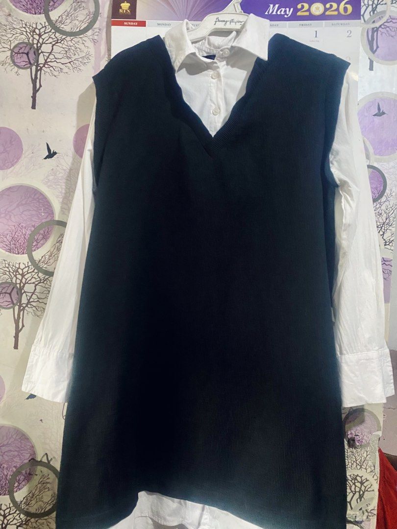 Zara Poplin Combined Mini Dress (Category: Dresses) located in Manila. Submitted by dbelle1030 (Listing ID 1441027257, Image 3). Description: - Zara Poplin Combined Mini Dress - Black vest layered over a white shirt - V-neck vest design - Mini dress length - Ideal for stylish layering - Original Price: 2,995 PHP Slightly nego, free delivery within sampaloc manila, mandaluyong and makati depens on availability or 50 off for jnt shipping.