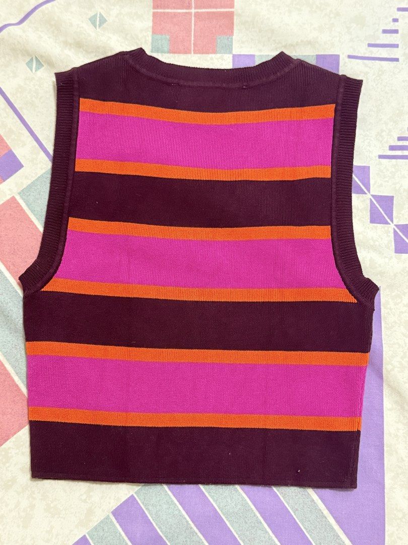 ZARA Striped Sleeveless Knit Top (Category: Sleeveless) located in Manila. Submitted by coolforesty-80 (Listing ID 1441088244, Image 2). Description: .