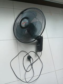 (Category: ) located in . Submitted by divya03 (Listing ID 1435938428, Image 1). Description: .