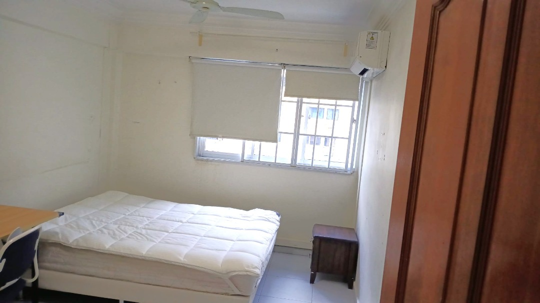 (Category: ) located in . Submitted by your_rental_specialist (Listing ID 1431203257, Image 1). Description: .
