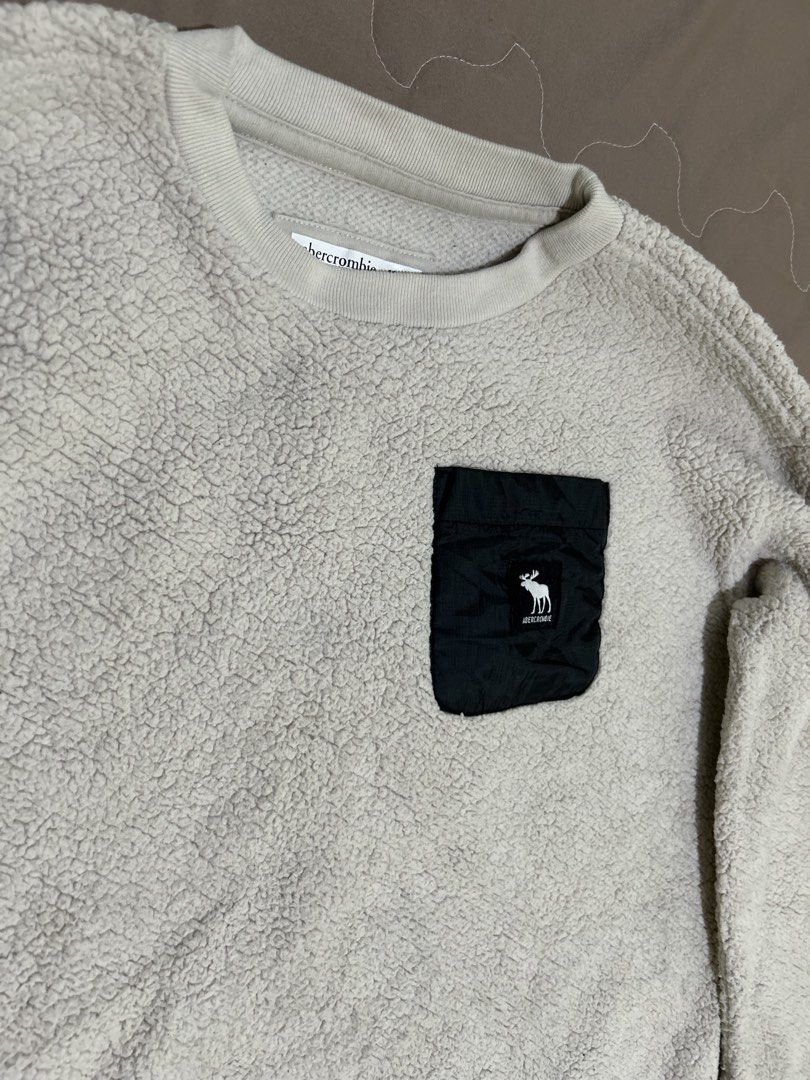 abercrombie longsleeve (Category: Babies & Kids Fashion) located in San Carlos. Submitted by declutterph2420 (Listing ID 1436055973, Image 2). Description: 23x18.