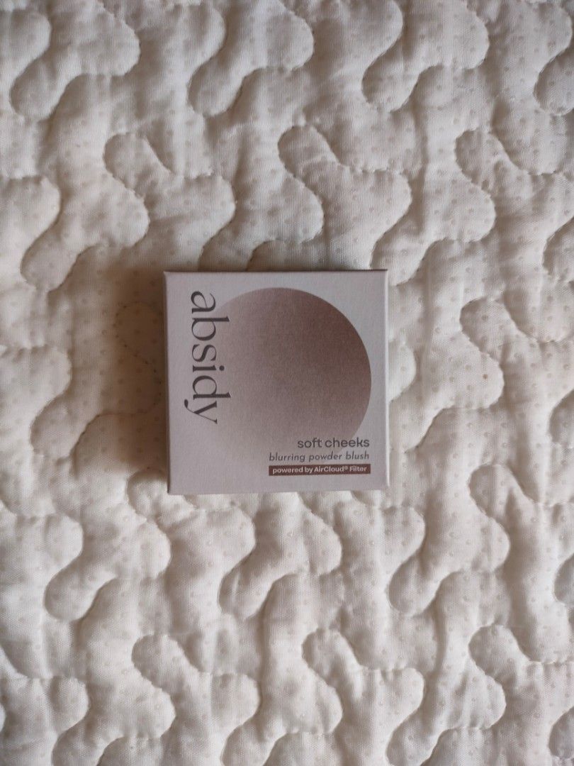 Absidy Soft Cheeks Blurring Powder Blush in Walnut (Category: Makeup) located in Tabaco. Submitted by hoshinichi (Listing ID 1436006307, Image 2). Description: - brand new and sealed - shade : Walnut - expiry date : 03 12 2028 loc: Albay mod: J&T sf : 54 Luzon, 74 Visayas, 79 Mindanao.
