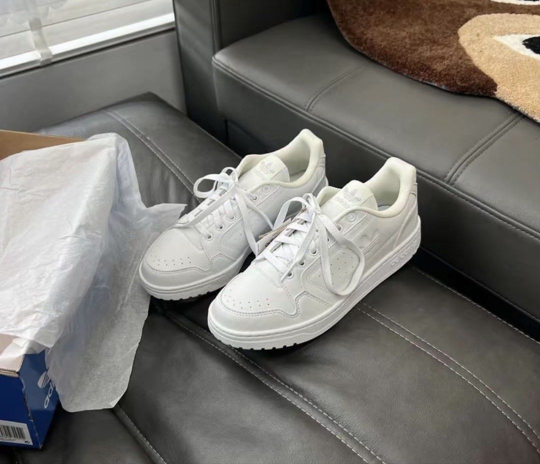 Adidas NY 90 White (8.5 / 25.5cm) (Category: Sneakers) located in San Mateo. Submitted by abcdefg7777 (Listing ID 1435965554, Image 2). Description: FOR SALE: Adidas NY 90 White Shoes (8.5 / 25.5cm) ✔️ Original / Authentic ✔️ with Box ✔️ Brandnew Note: That last picture is the actual item on hand and the most recent photo.👟 Rfs: Change of mind hehe,Fitted only! 💸 Original Price: ₱5,000 💸 Selling Price: 1,500 (STEAL DEAL!) no more tawad! Perfec