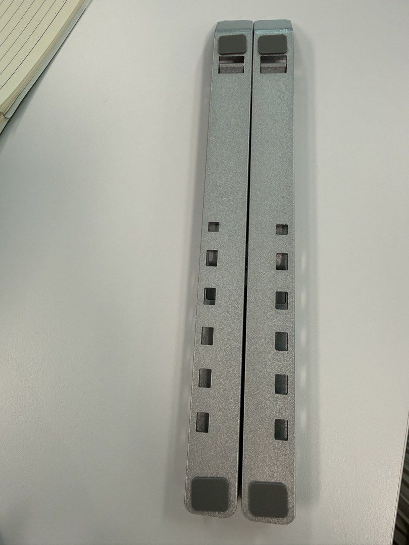 Adjustable Laptop Stand - Silver444925659233003520