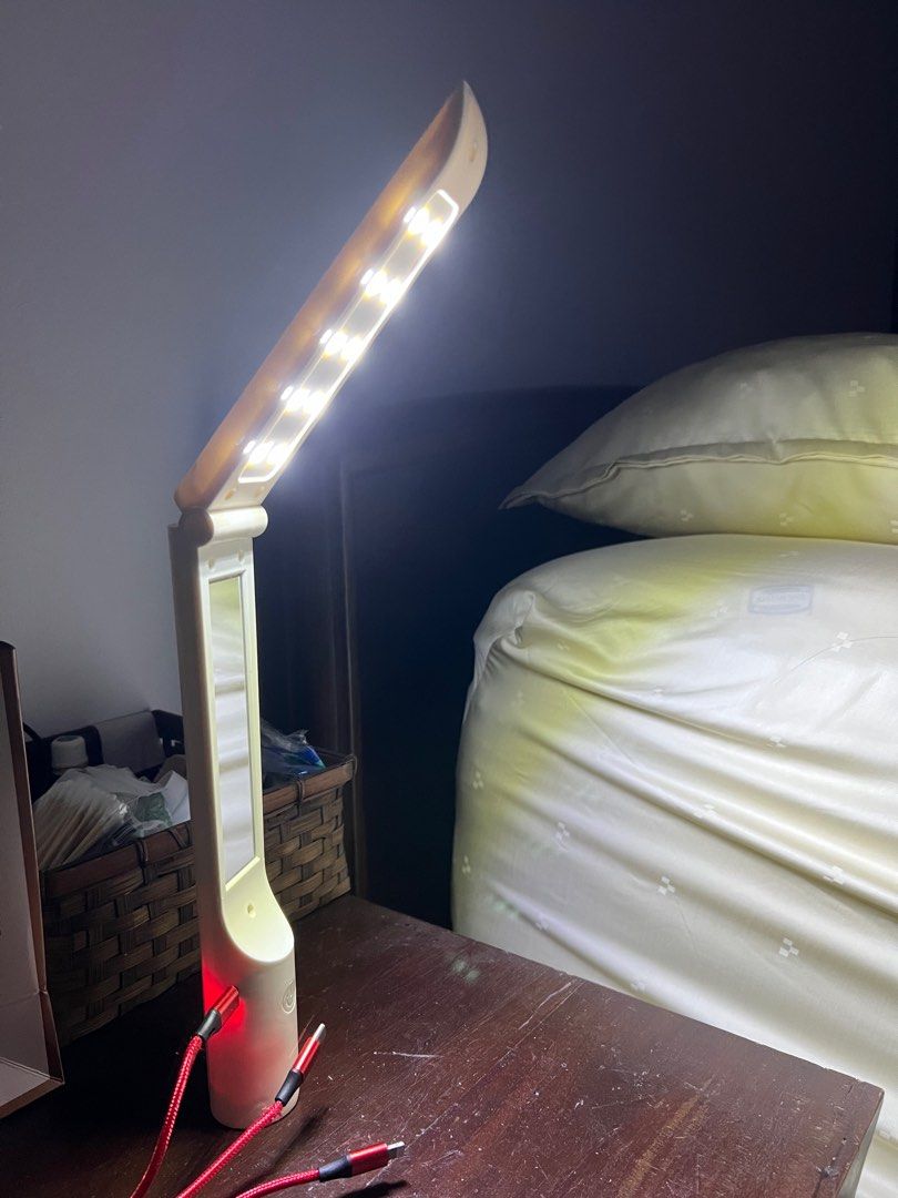 Adjustable LED Desk Lamp - White
