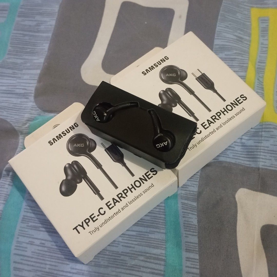 aKg earphones type C (Category: Earphones) located in Paranaque City. Submitted by audioaddict0517 (Listing ID 1436096307, Image 3). Description: .