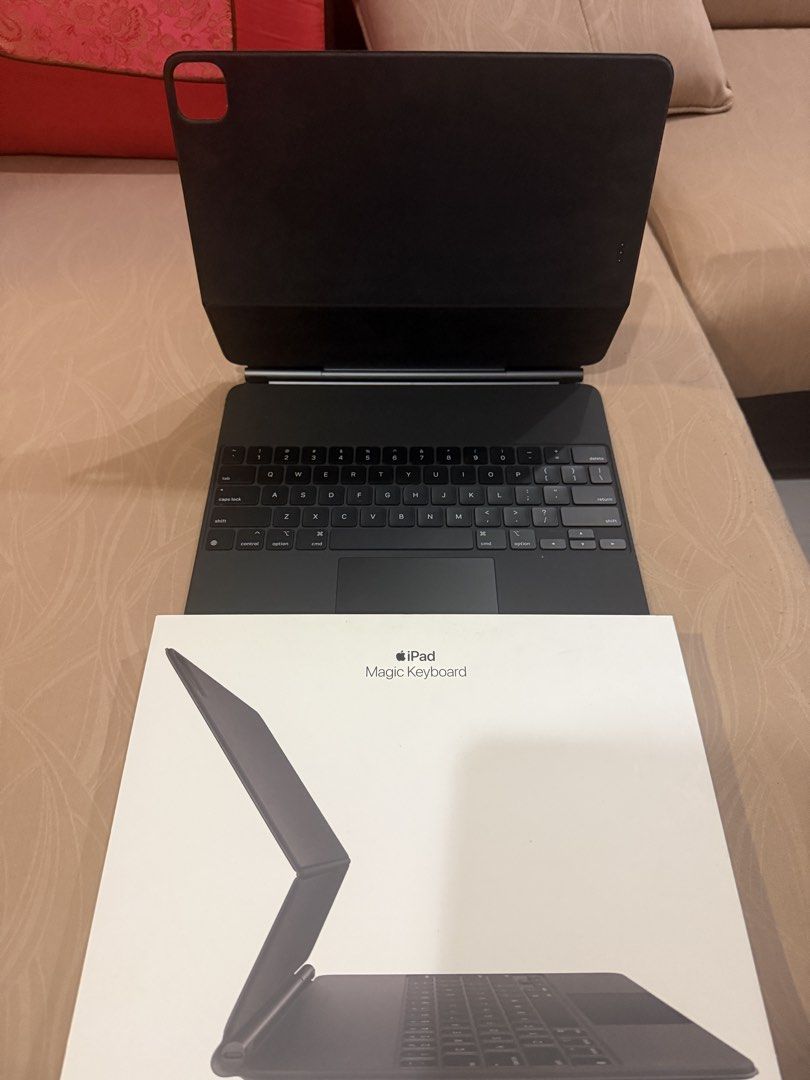 Apple iPad Magic Keyboard445179238904637440