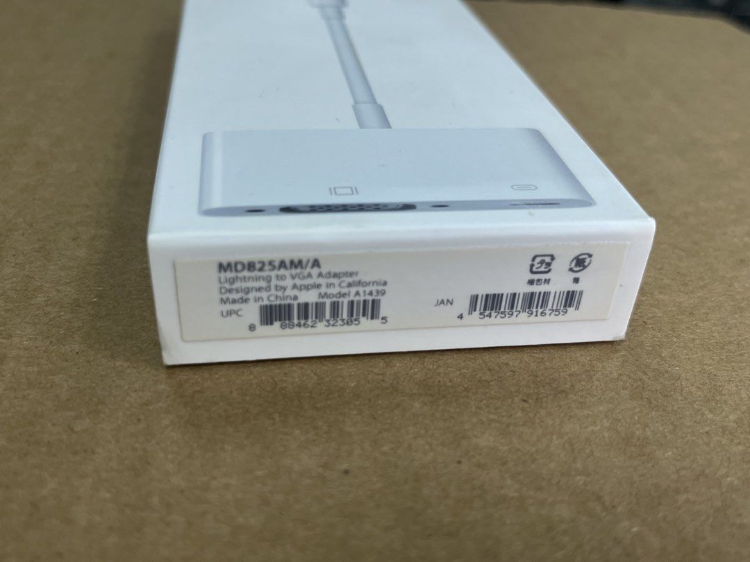 Apple iPhone iPad Lightning to VGA Adapter444912560966871043