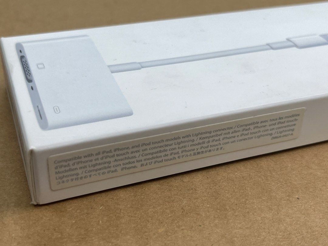 Apple iPhone iPad Lightning to VGA Adapter444912560966871042