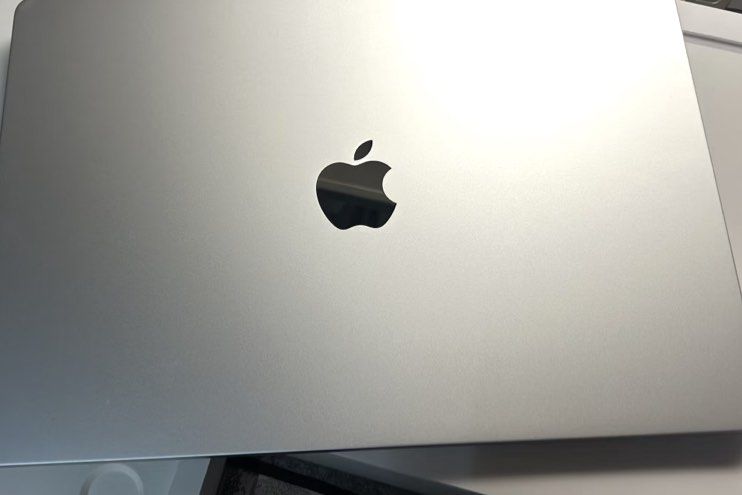 Apple MacBook Air 15-inch M4445173106748968962