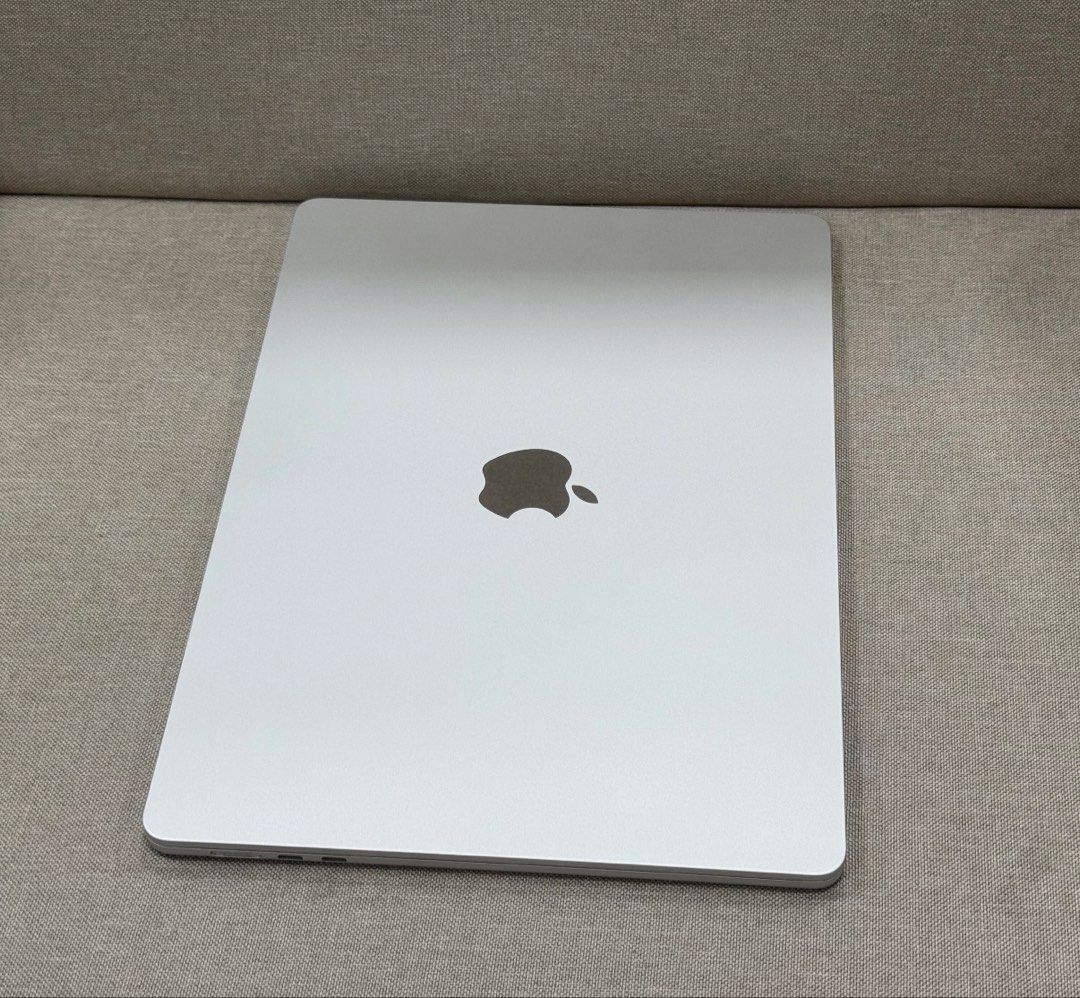 Apple MacBook Air 15-inch M4445173106748968960