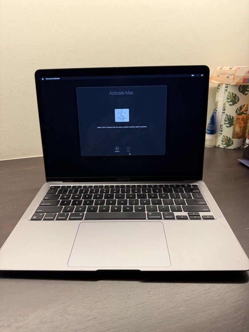 Apple MacBook Air M1 (2020)445046537638400000