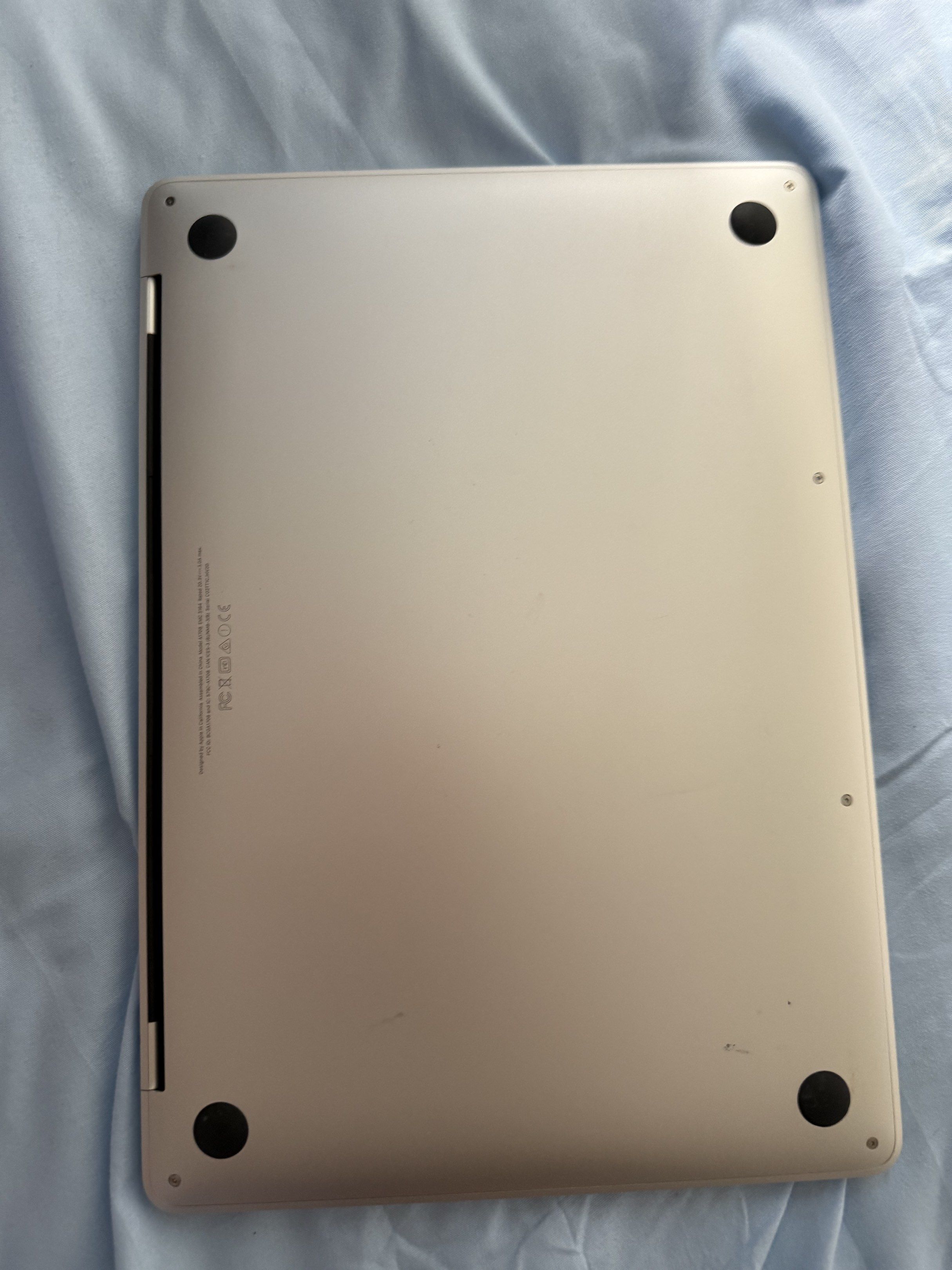 Apple MacBook Pro - silver475135189734533124