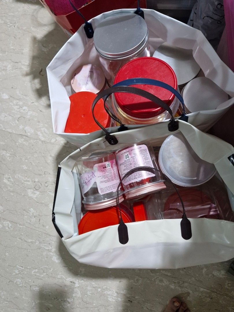 Assorted Food Storage Containers445002906296668160