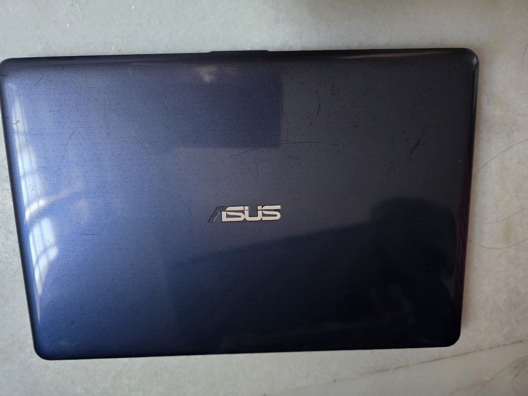 ASUS Laptop - Intel Celeron, 4GB RAM444558338802984960