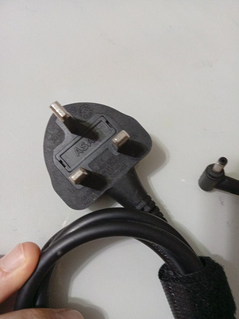 ASUS Laptop Charger - ADP-65GD B444675774376857603