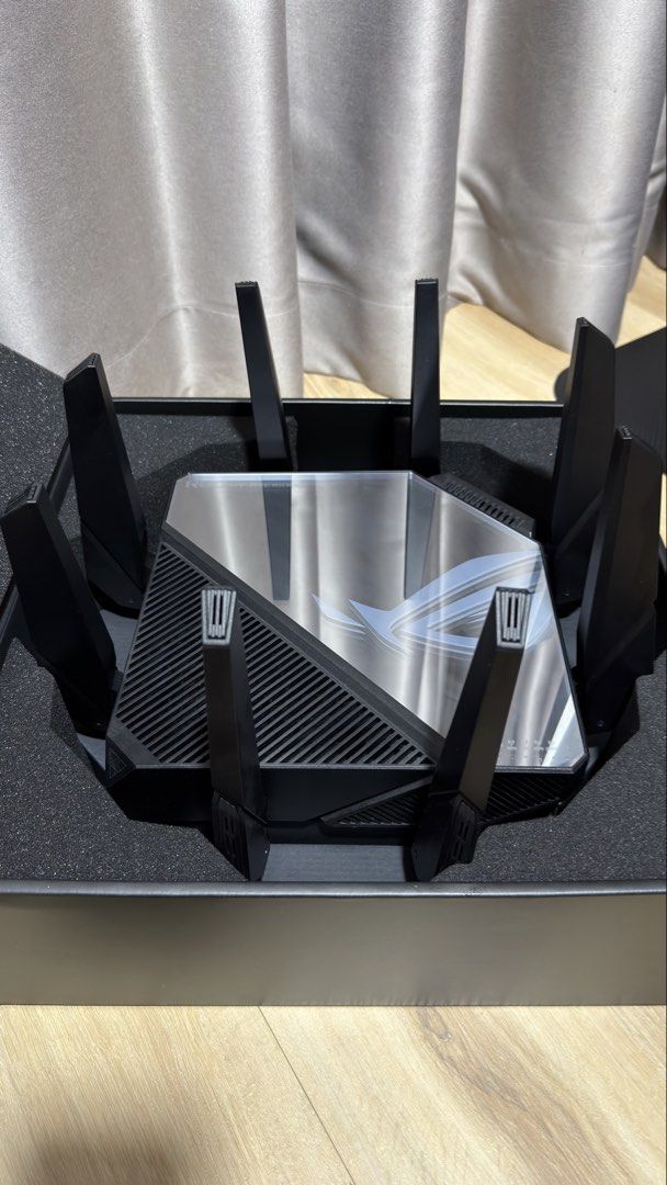 ASUS ROG RAPTURE GT-AXE16000444918680310272001