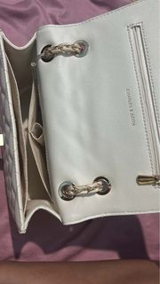 (Category: ) located in . Submitted by thriftwithmeeka (Listing ID 1436093799, Image 1). Description: .