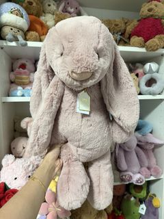 (Category: ) located in . Submitted by jellybloom.sg (Listing ID 1435917441, Image 1). Description: .