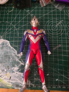 （分類：）位於 。 由 kkw_pluz 提交（商品編號 1435950024，圖片 1）。簡介： 。