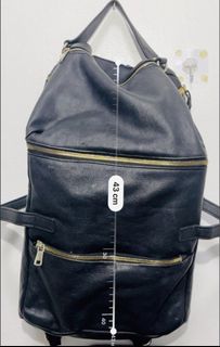 (Category: ) located in . Submitted by bagafficionados (Listing ID 1436017640, Image 1). Description: .