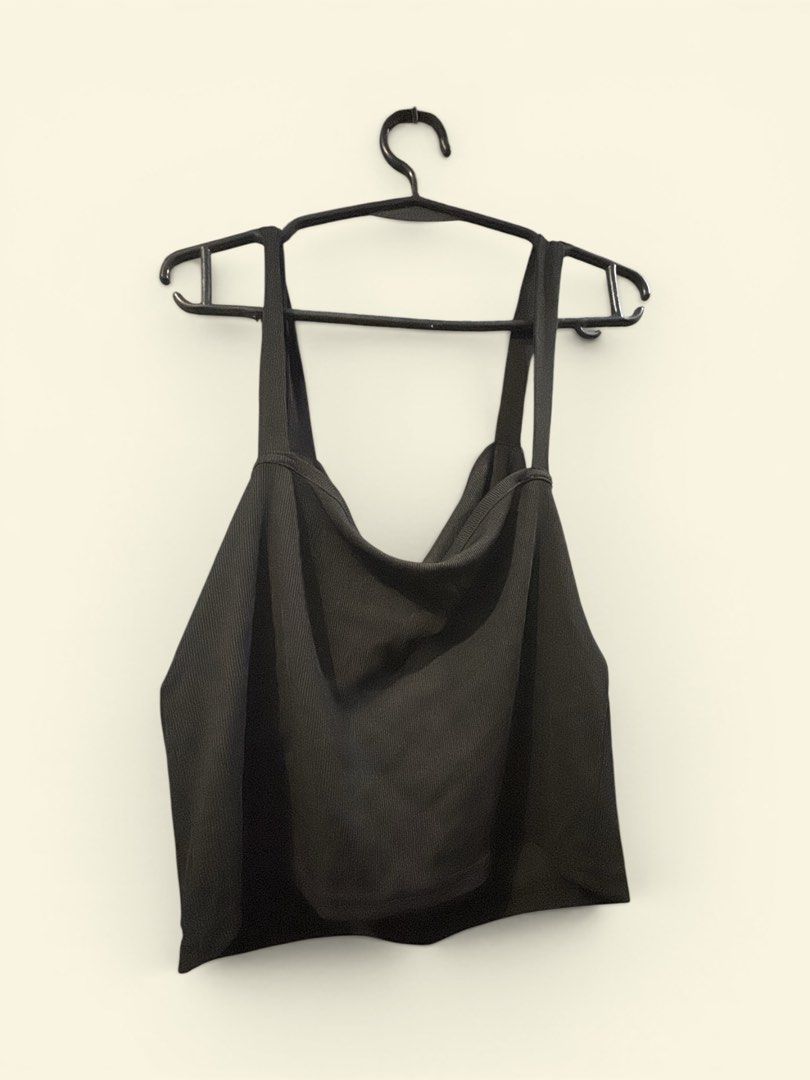 Black top (Category: Blouses) located in Pasay City. Submitted by http.rk (Listing ID 1436081011, Image 2). Description: .