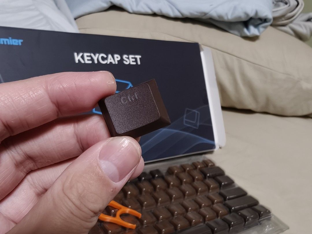 [Brand New] Shine Through PBT Double Shot Womier Chocolate Keycap Set [140 Keys]
