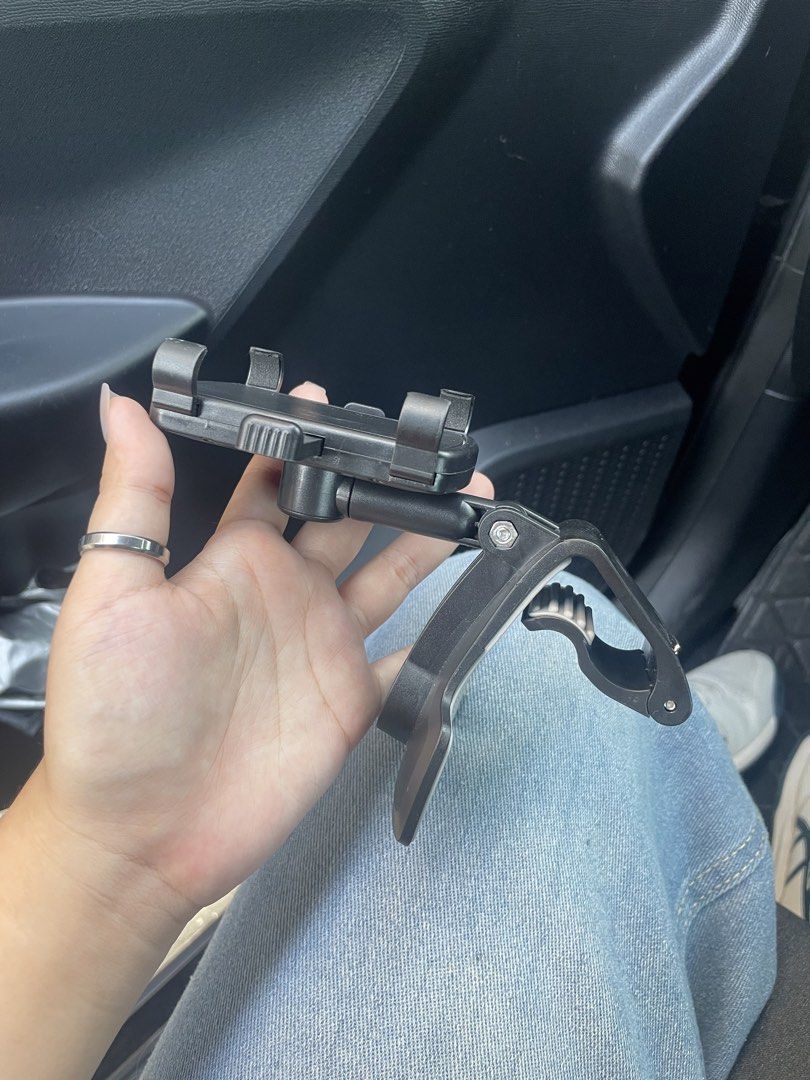 Car phone Holder (Category: Body Parts and Accessories) located in Taguig. Submitted by zone26ph (Listing ID 1436042491, Image 1). Description: Never been used RFS: not fit for my car 📩 PM for faster transact.