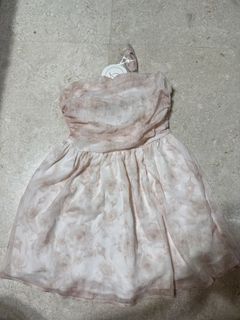 (Category: ) located in . Submitted by letsdeclutterxx (Listing ID 1436083907, Image 1). Description: .