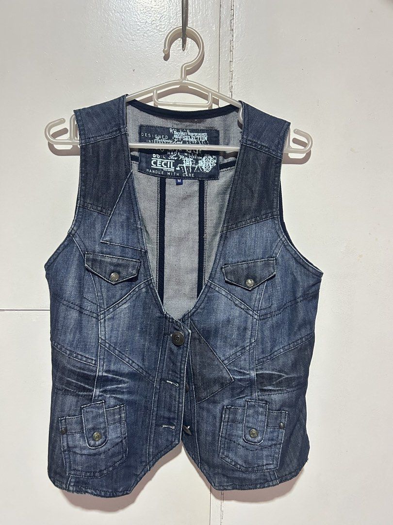 Cecil Denim Vest (Category: Vests) located in Roxas City. Submitted by kikihopya298081 (Listing ID 1436048882, Image 1). Description: - Cecil denim vest - Button-down closure - Multiple pockets - Unique patchwork design -medium on tag.