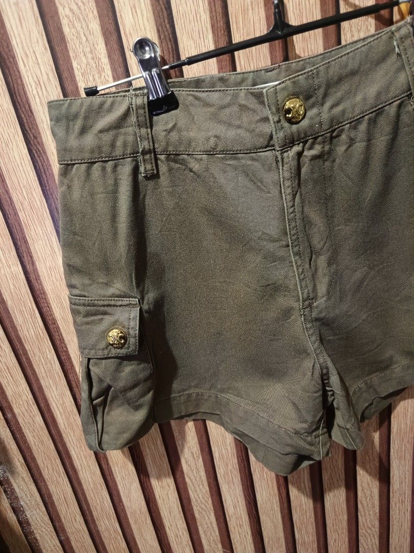 Celine Paris Cargo Women (Category: Luxury Apparel) located in Cebu City. Submitted by negotiableprice22 (Listing ID 1436092486, Image 3). Description: Celine Paris Cargo shorts size S Dimes waistline 26.5 inch length 12.5 inch leg opening 12 inch available! Grab it!.