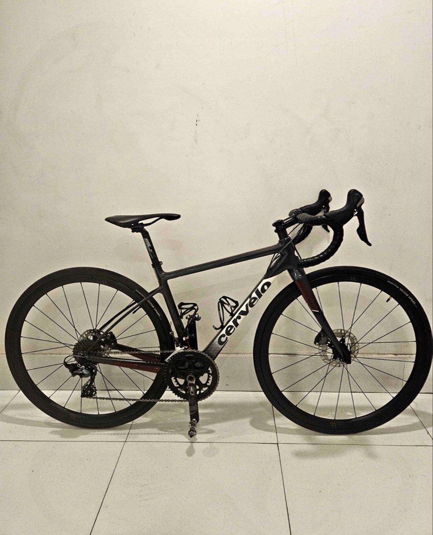 Cervelo C3 (Category: Bicycles) located in Pasig City. Submitted by xifyfinds (Listing ID 1436025989, Image 1). Description: C3 Endurance bike Carbon frame and fork Ultegra groupset Rotor 3D BBright crankset Fsa slk seatpost selle saddle Zipp10 xplr handle bar Dt swiss r470 wheelset Goodyear 30c tyres Size 48 Negotiable/Make an offer.