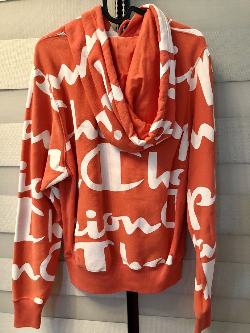 Champion Hoodie Sweatshirt (Category: Coats, Jackets and Outerwear) located in Quezon City. Submitted by sheisdecluttering_now (Listing ID 1435963399, Image 2). Description: Size S.