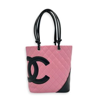 (Category: ) located in . Submitted by carousellluxury (Listing ID 1433831880, Image 1). Description: .
