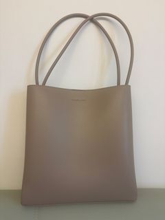 （分類：）位於 。 由 Steve_ 提交（商品編號 1435989615，圖片 1）。簡介： 。