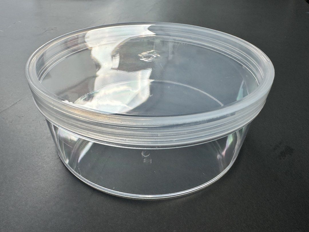 Clear Plastic Container with Lid444637655702579200