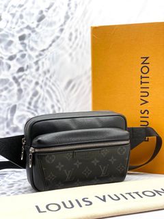 (Category: ) located in . Submitted by redrabbitluxury_singpore (Listing ID 1436015034, Image 1). Description: .