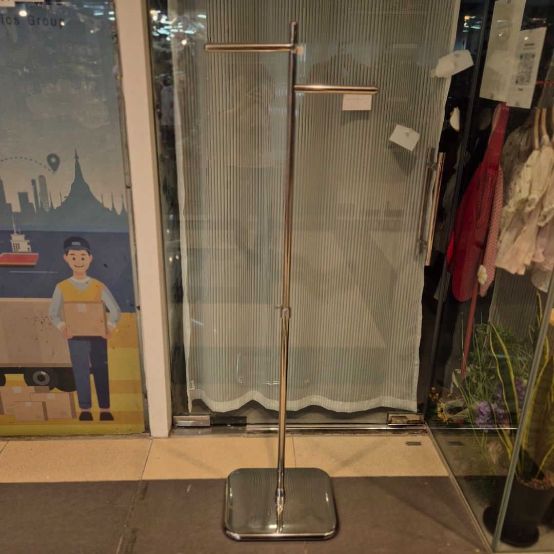Clothing rack