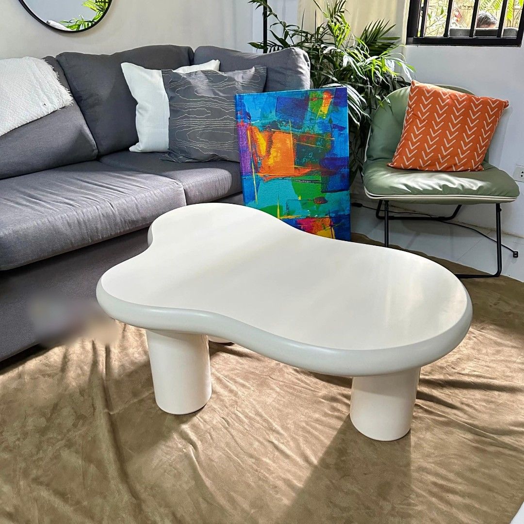 Cloud Center Coffee Table Furniture (Category: Tables & Sets) located in Valenzuela. Submitted by jhagonzales (Listing ID 1436012712, Image 1). Description: .