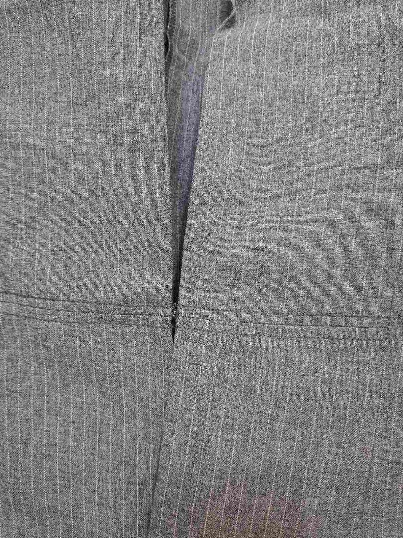 Coat (Category: Coats, Jackets and Outerwear) located in Pateros City. Submitted by sarah.niebres28 (Listing ID 1436070435, Image 3). Description: .