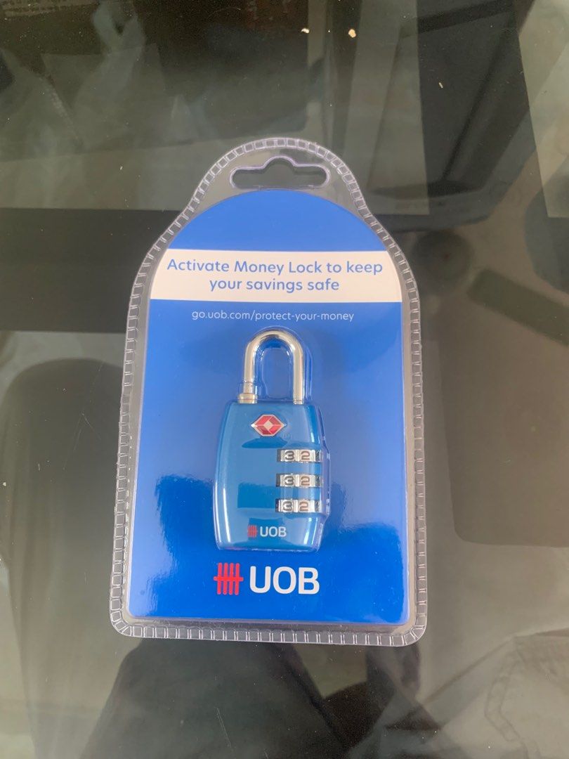 Combination lock with adjustable passcode444755906754007040