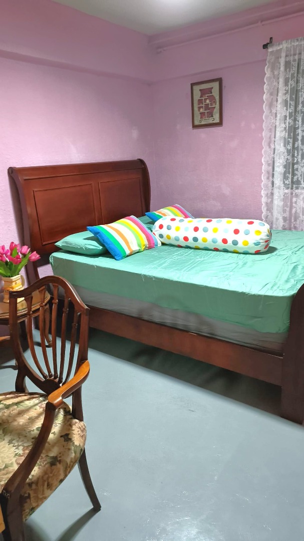 (Category: ) located in . Submitted by your_rental_specialist (Listing ID 1435929016, Image 1). Description: .