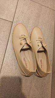 (Category: ) located in . Submitted by lemony18 (Listing ID 1436099407, Image 1). Description: .